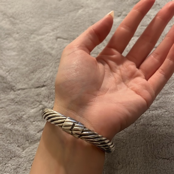 David Yurman Cable Bracelet in Blue Topaz (10mm) - Picture 4 of 5